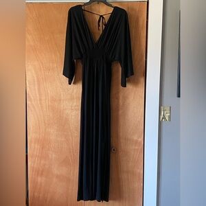 Elegant Black Maxi Dress
